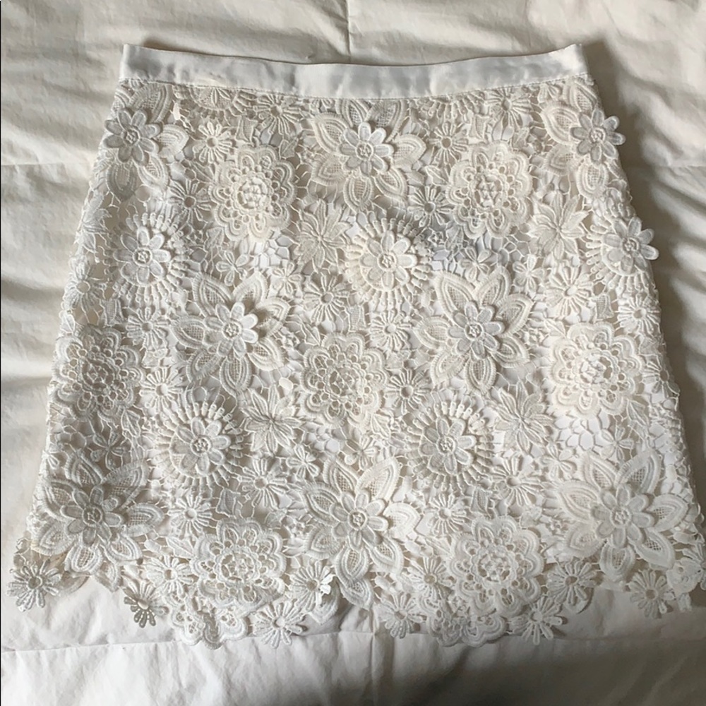 NWT Cream/white Topshop lace skirt